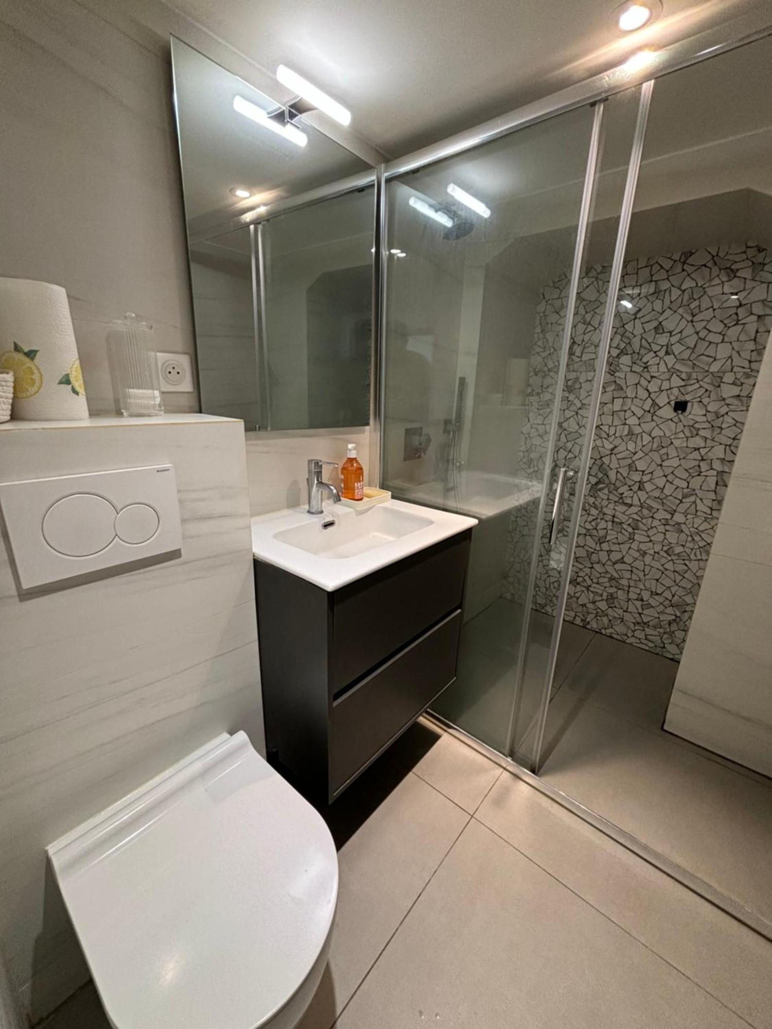 1 Bedroom Flat In Heart Of * Nizza