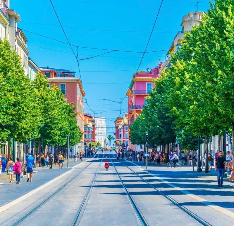 1 Bedroom Flat In Heart Of Appartamento