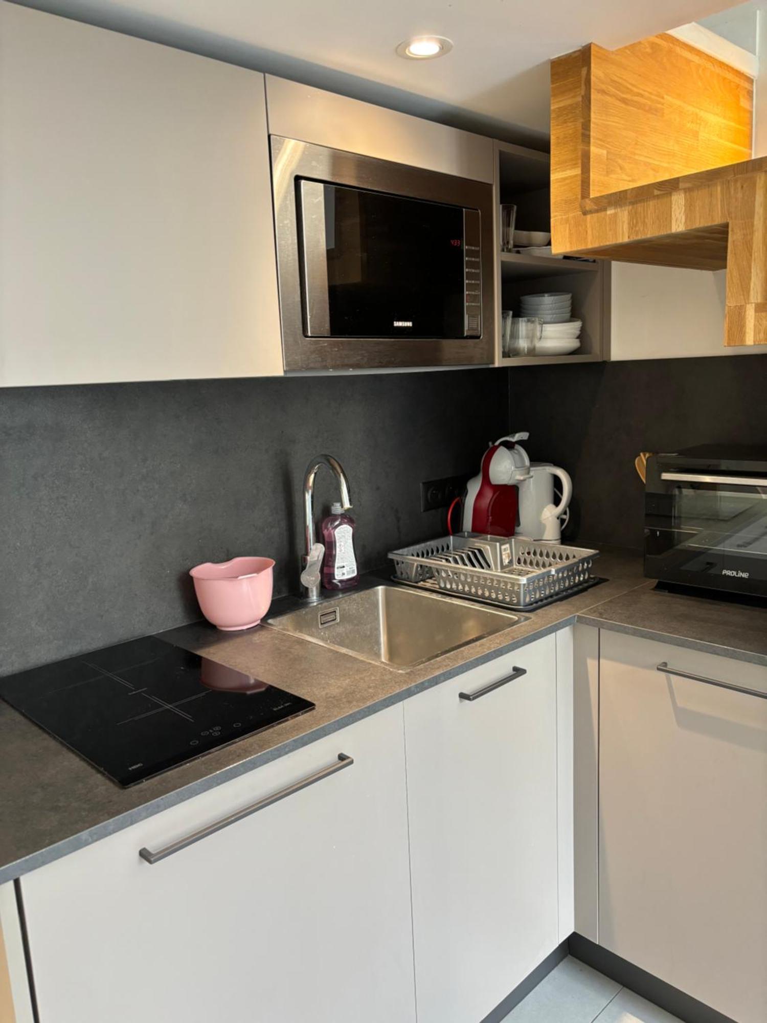 1 Bedroom Flat In Heart Of Appartamento Nizza